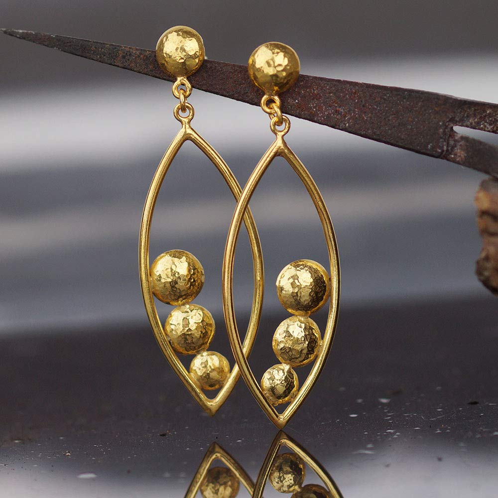 Retailer of Stylish daily wear gold earrings | Jewelxy - 204822